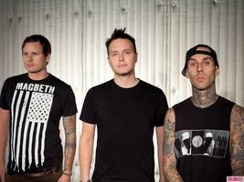 Blink-182′s Mark Hoppus, Travis Barker Say “Disrespectful and Ungrateful” Tom DeLonge Is Out of the Band